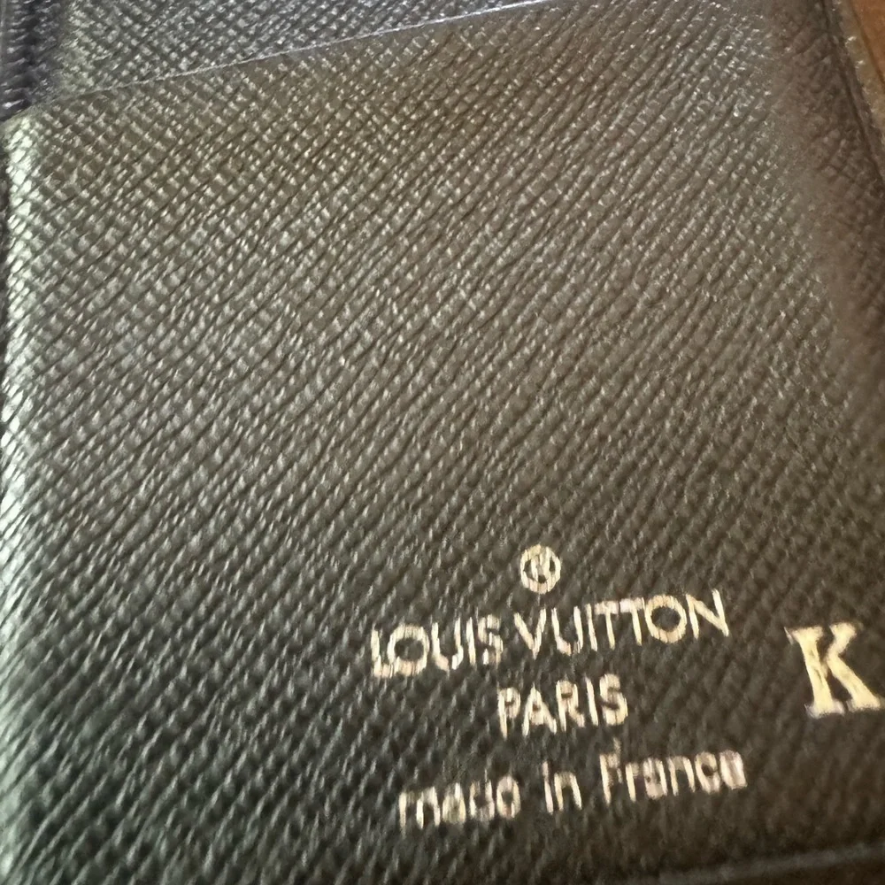 Louis Vuitton Brazza wallet vintage pre-loved black